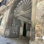 House Nunù